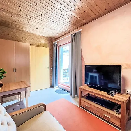 Kleine Renata 2 Nahe Nuerburgring By Interhome * Quiddelbach