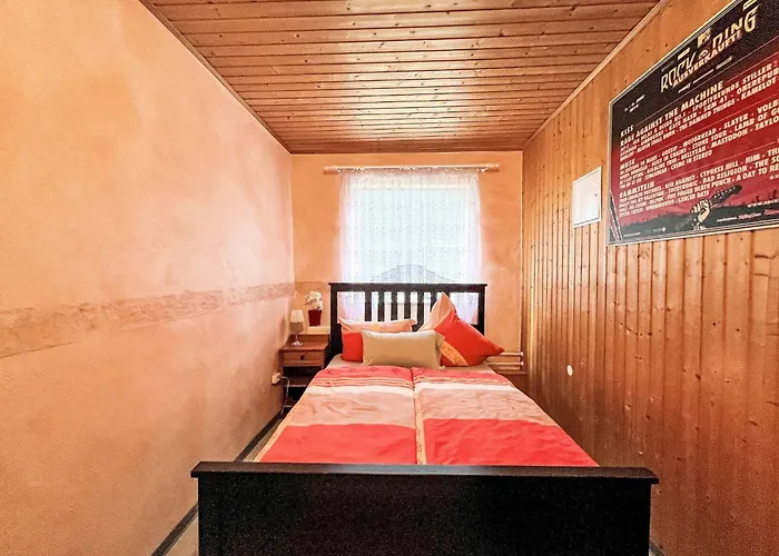 Kleine Renata 2 Nahe Nuerburgring By Interhome * Quiddelbach